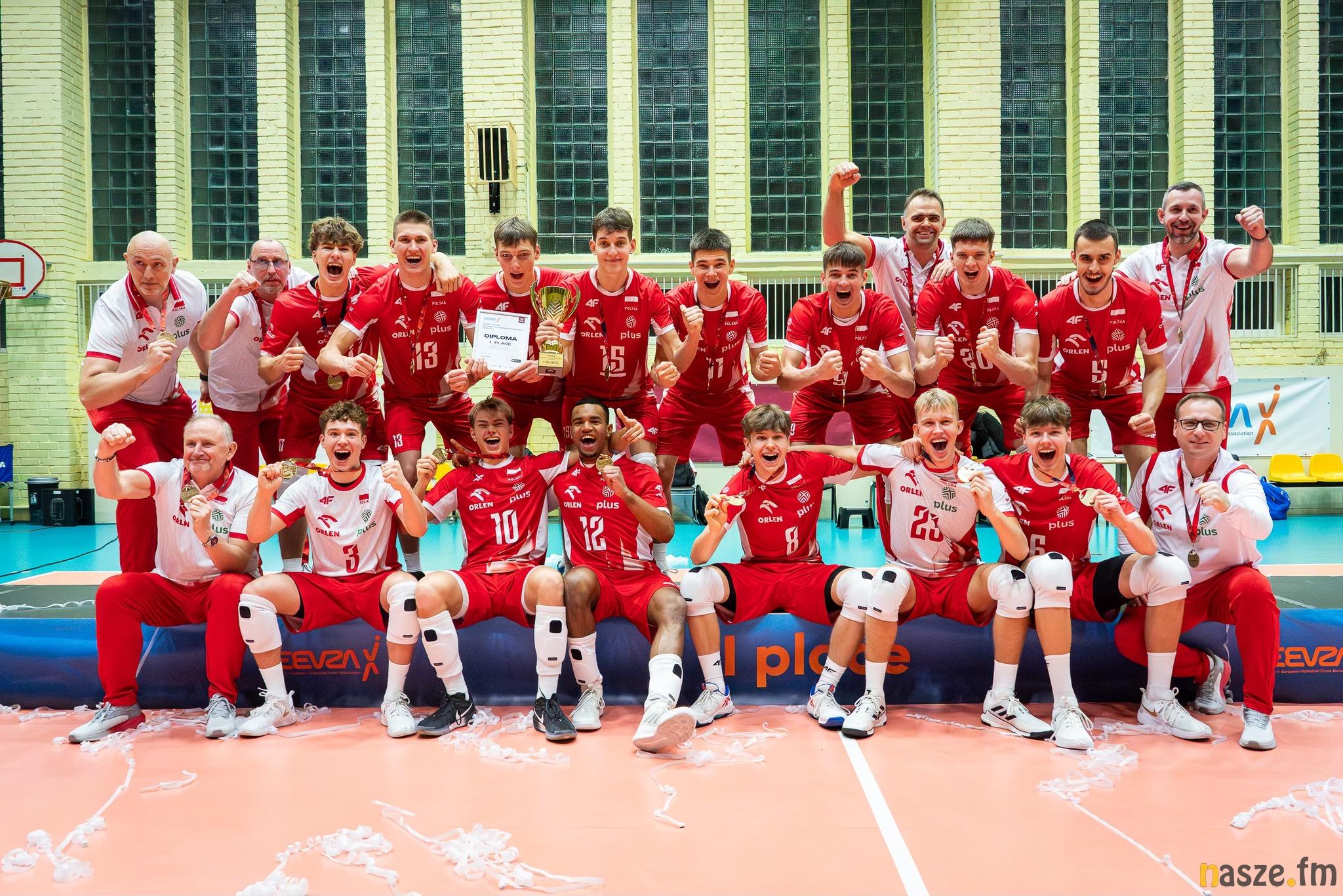 Złoty medal mistrzostw Europy Wschodniej do lat 17 w siatkówce Kuby Shittu