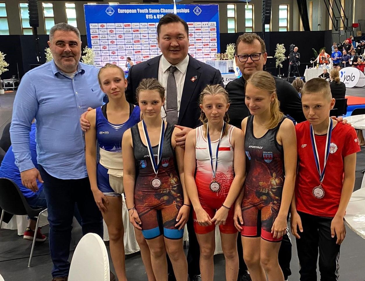 Siedem medali klubu ULKS „28" Włyń na mistrzostwach Europy w sumo w różnych kategoriach wiekowych